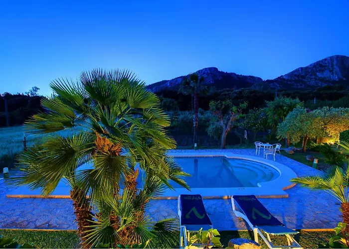 Villa Bennassar By Vintage Travel