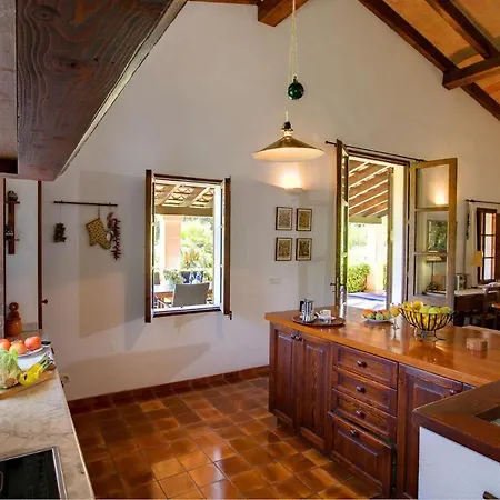 Bennassar Villa *