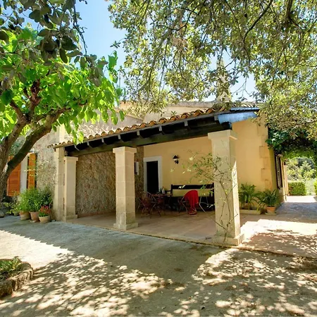 Bennassar By Vintage Travel Pollença