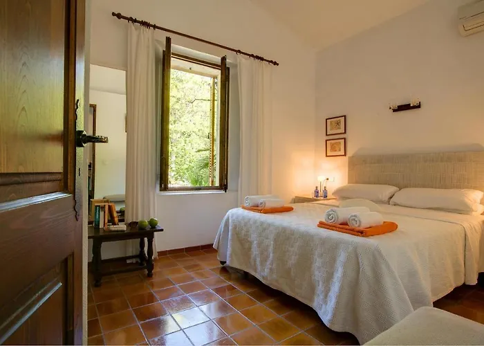 Villa Bennassar By Vintage Travel Pollensa